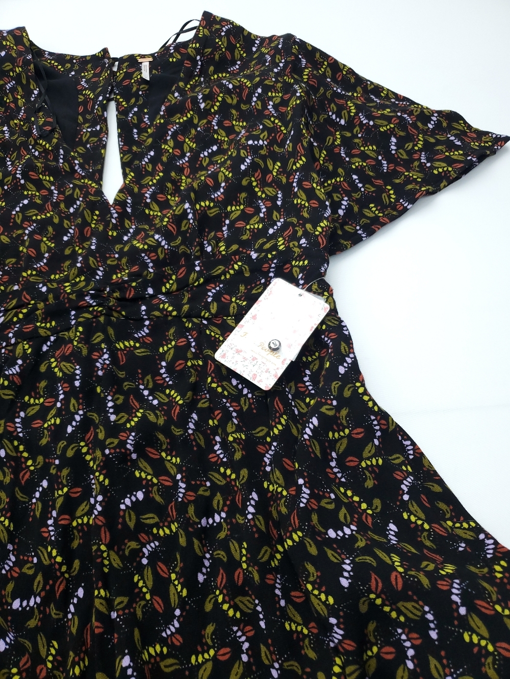 NEW Free People Meet Virginia Black Printed Romper Shorts Split Sleeve SIze 8 - Picture 10 of 13